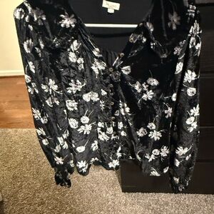 Pilcro keira by Anthropologie Black Velvet Blouse with White Floral Design